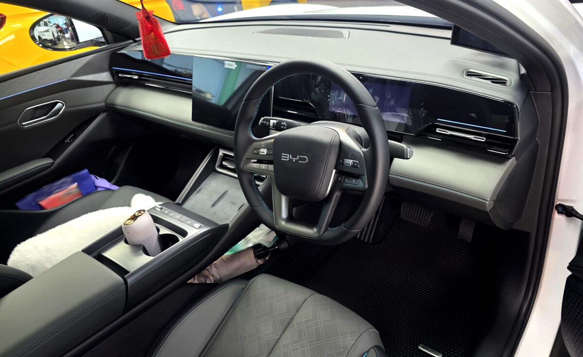 The BYD Seal 6's protected, high-gloss finish.