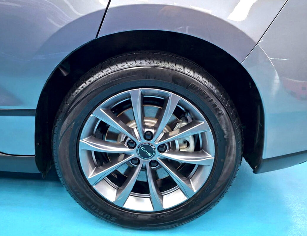 The finished BYD Seal 6, glossy and protected.