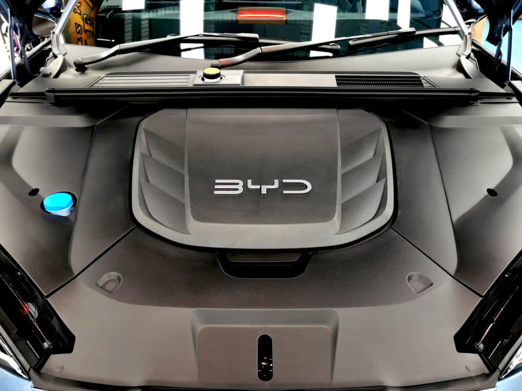 Detail of the BYD Seal's bodywork sealed with ZeTough Ceramic.