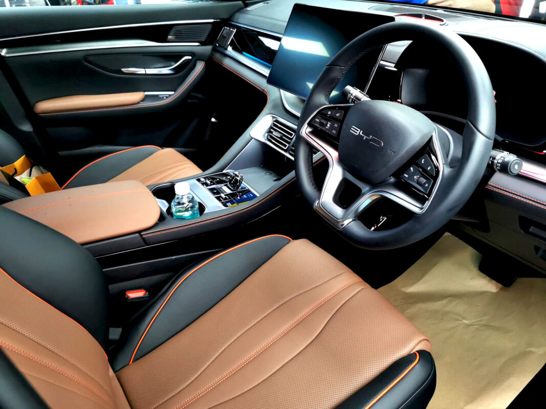 The BYD Sealion 6's protected, high-gloss finish.