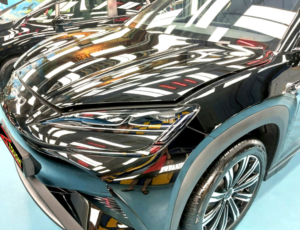 The BYD Sealion 7 from a side angle after the titanium coating.