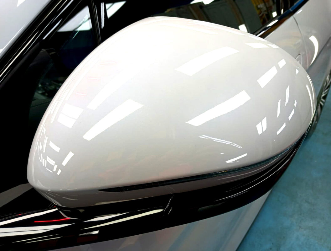 Detailed exterior of the BYD Sealion 7.