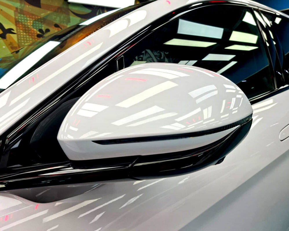 Detailed exterior of the BYD Sealion 7.