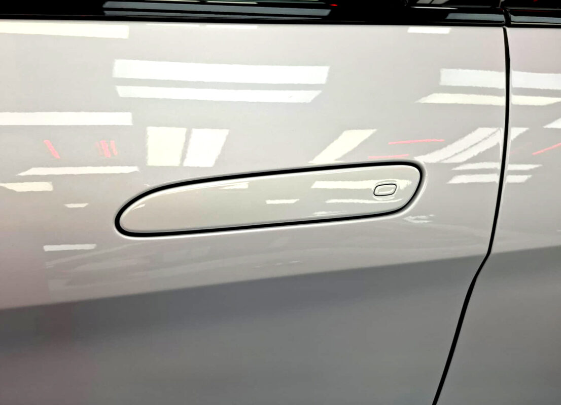 The coated paintwork of the BYD Sealion 7, clean and sharp.