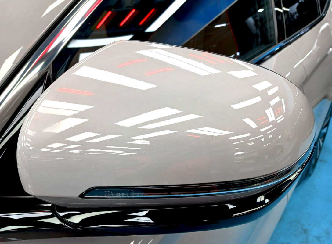 Side panel of the BYD Sealion with the ceramic finish locked in.