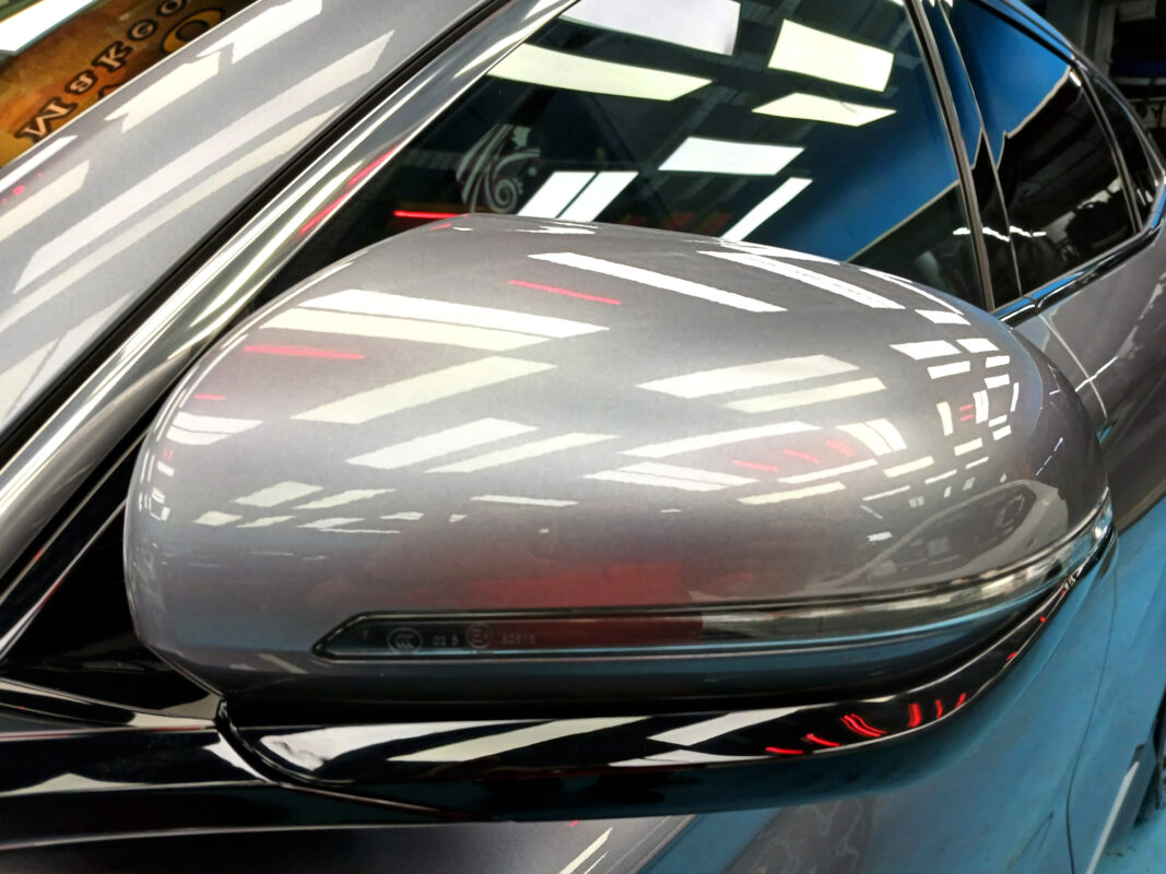 Side panel of the BYD Sealion with the ceramic finish locked in.