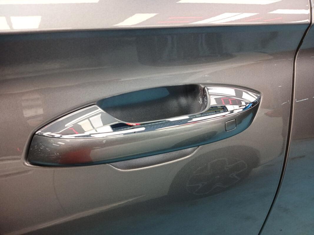 Front three-quarter view of the BYD Sealion after coating.