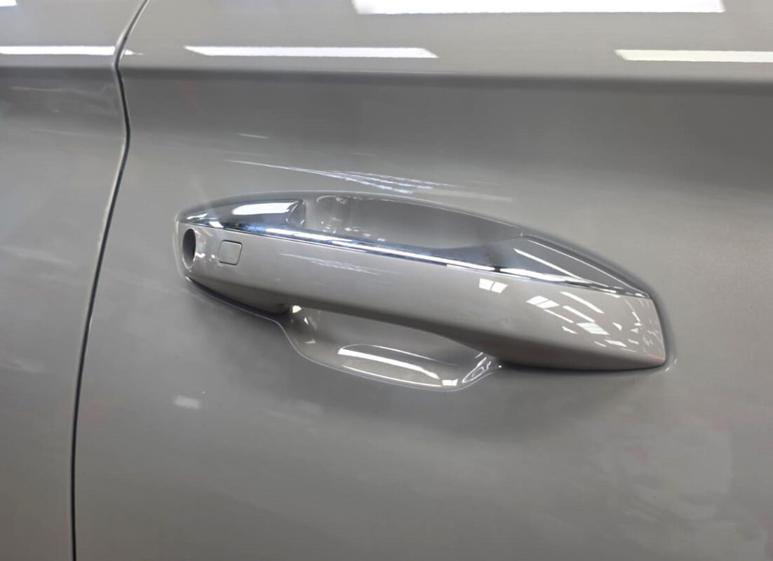 Front three-quarter view of the BYD Sealion after coating.