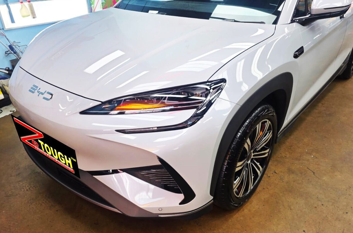 The BYD Sealion from a side angle after the titanium coating.