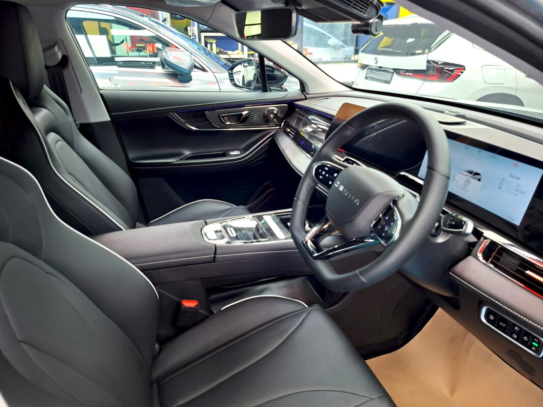 The Chery Omoda's protected, high-gloss finish.