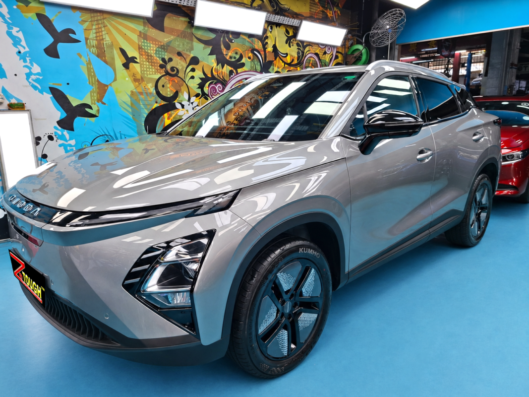 Chery Omoda, glossy after its ZeTough Titanium coating.