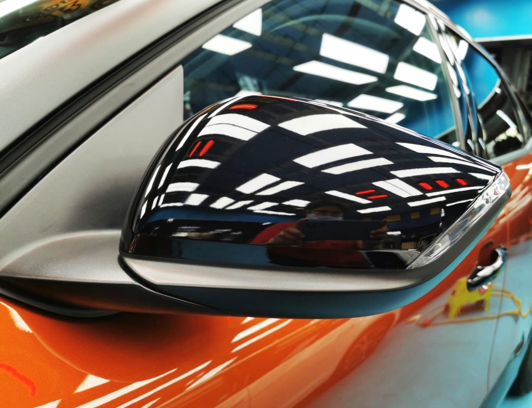 Side panel of the Citroen C4 with the ceramic finish locked in.