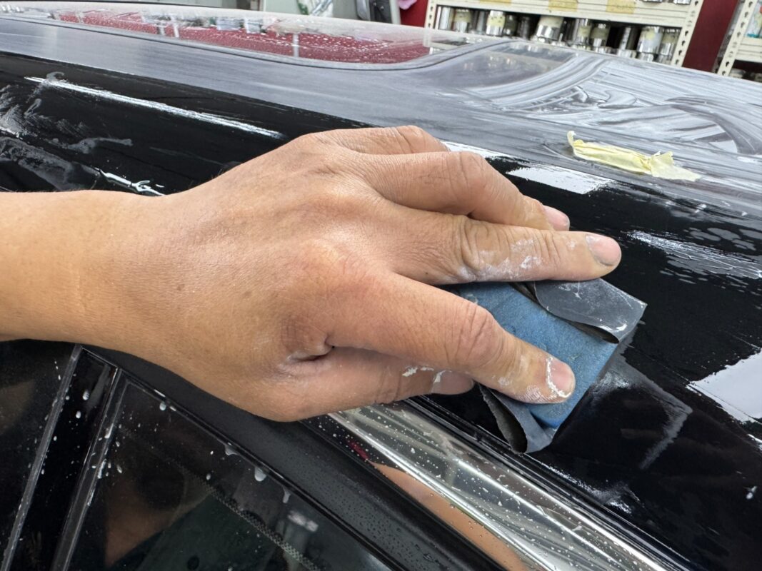 A primer coat applied to the Citroen C5 Aircross before spraying.
