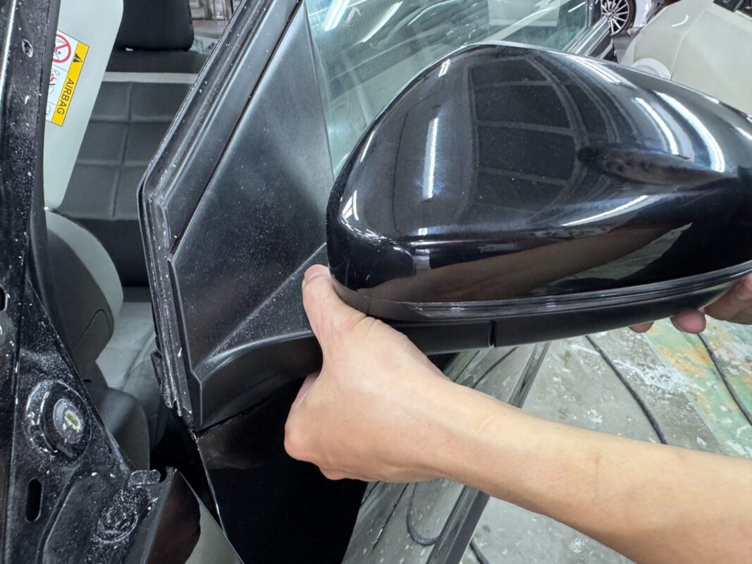 Polishing the new paint on the Citroen C5 Aircross to bring up the shine.