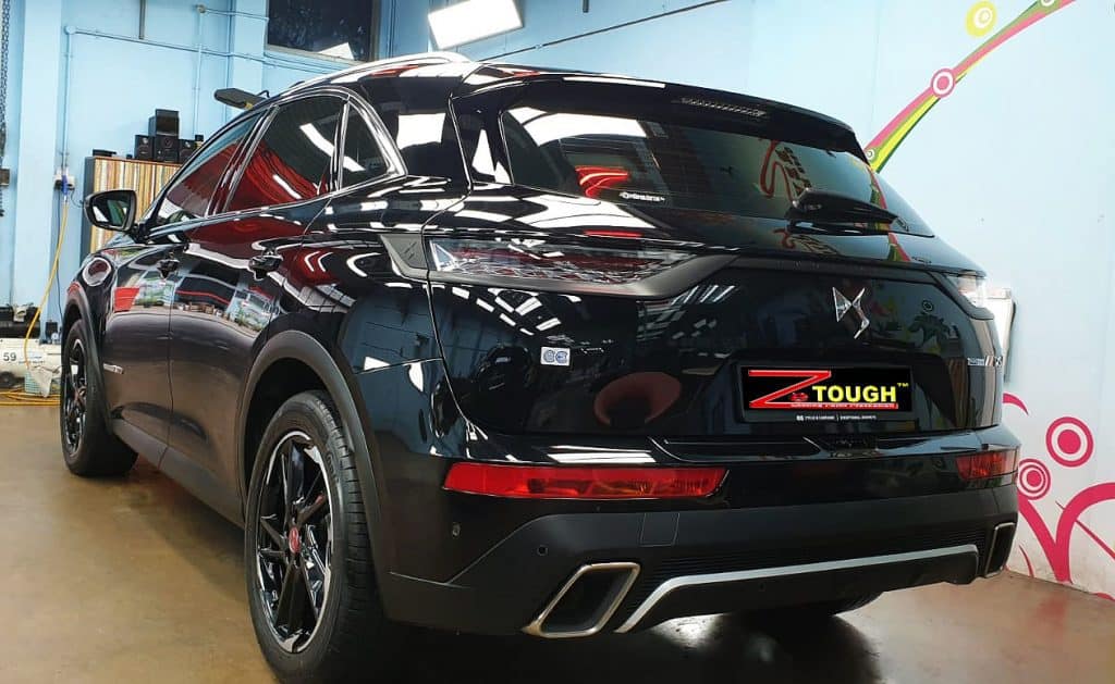 Rear quarter of the Citroen DS7 Crossback, glossy and protected.