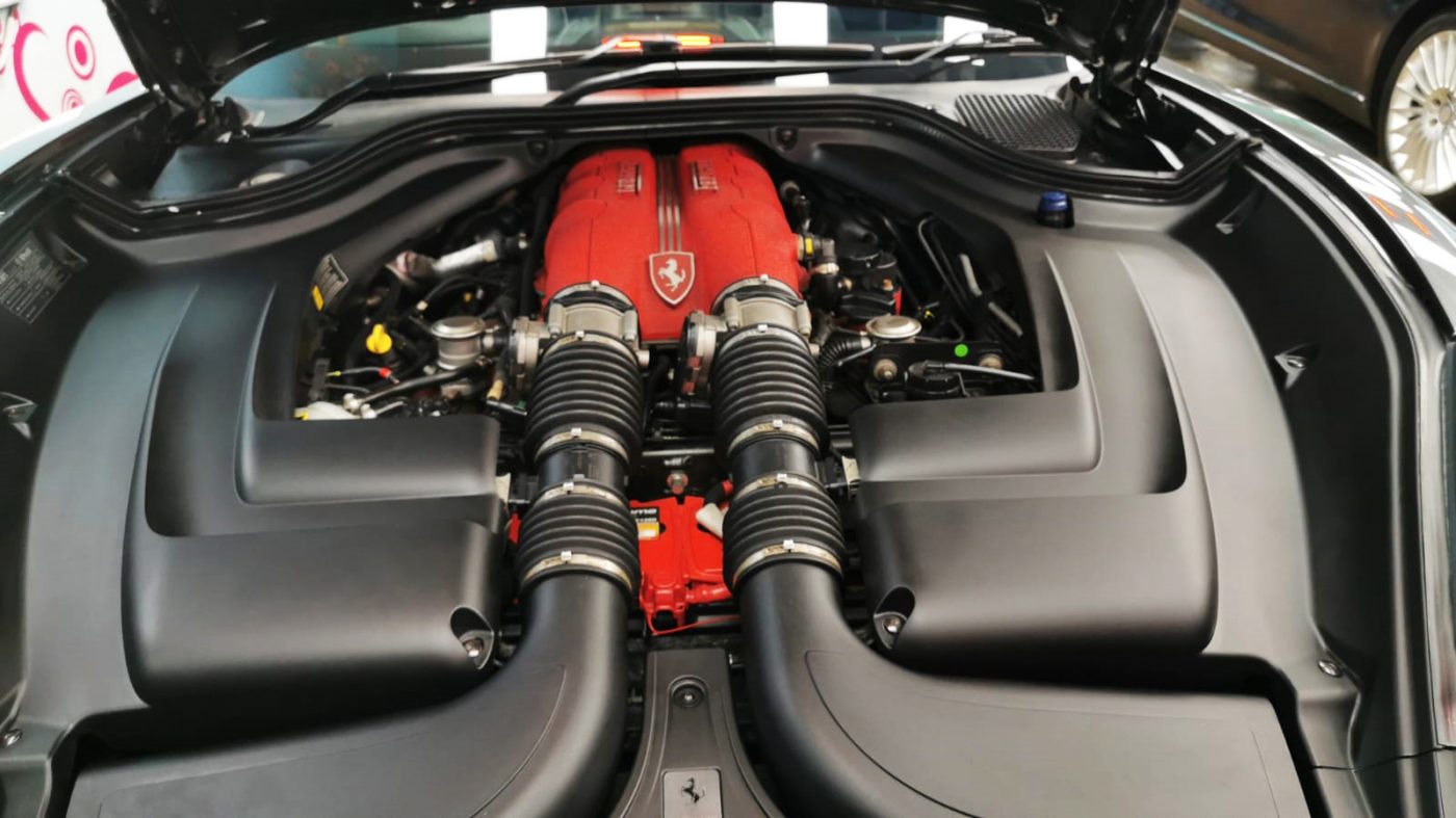 Detail of the Ferrari California's bodywork sealed with ZeTough Titanium.