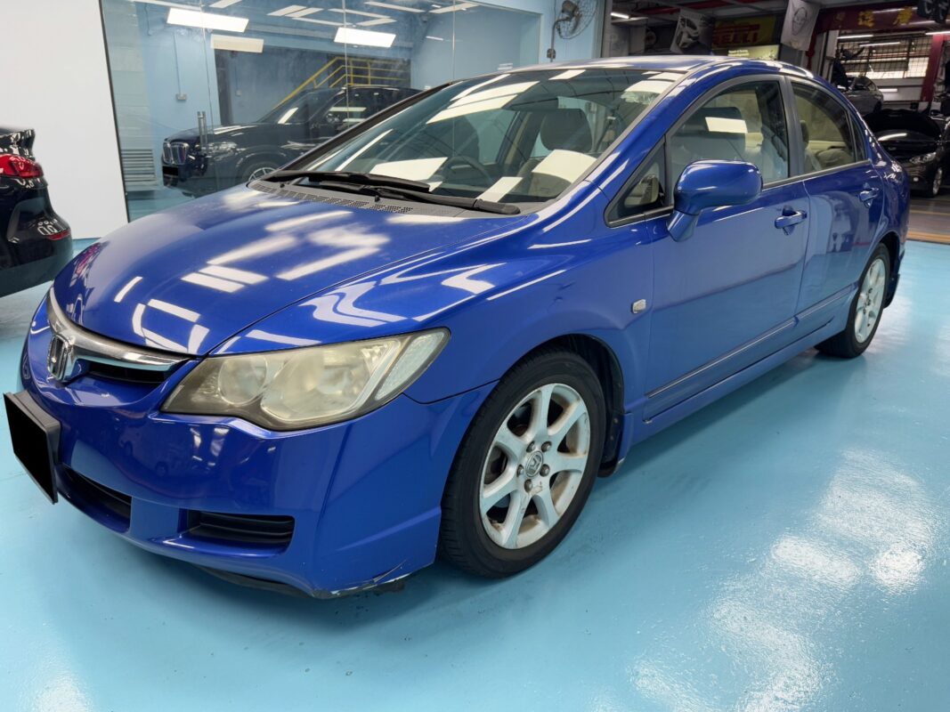The Honda Civic as it arrived at Revol Carz before the respray.