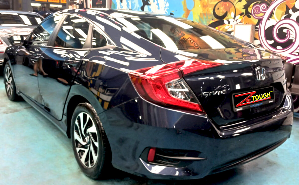 Side panel of the Honda Civic with the ceramic finish locked in.