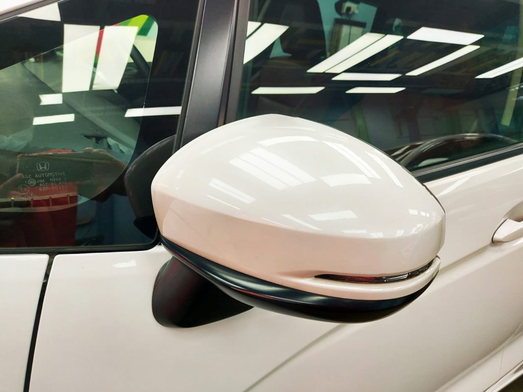 Side panel of the Fit Hybrid with the ceramic finish locked in.