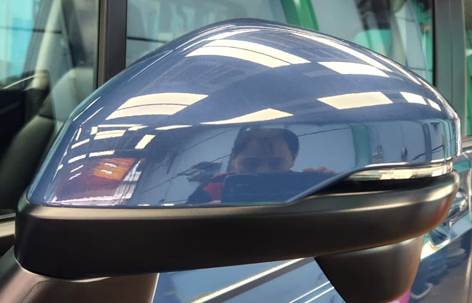 Side panel of the Honda Freed with the titanium finish locked in.