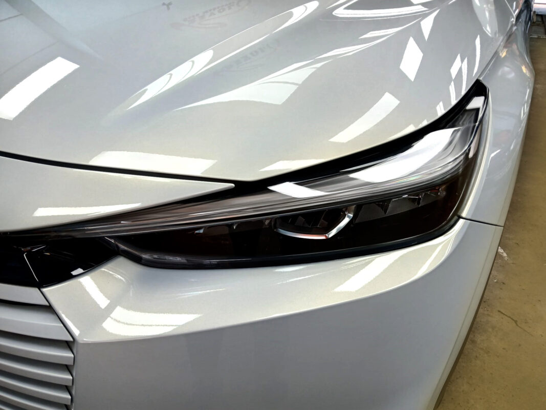 The HR-V's coated paintwork showing clean reflections.
