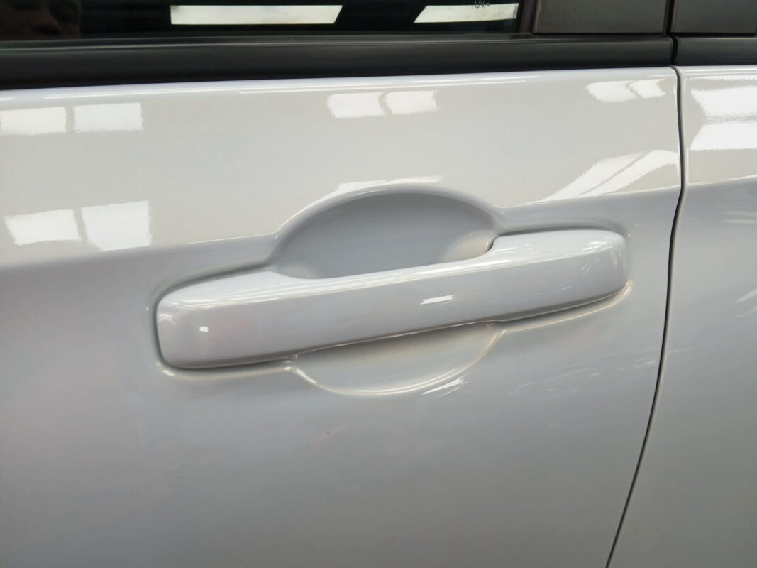 Front three-quarter view of the Honda HR-V after coating.