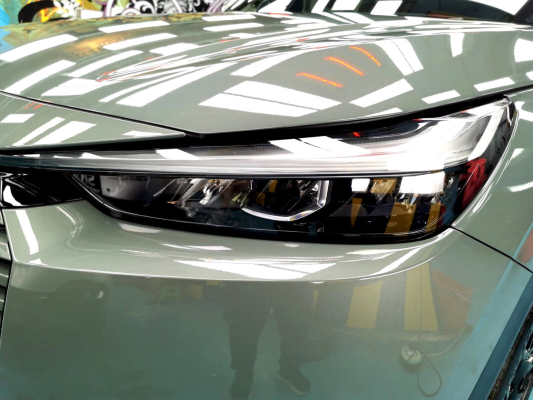 The HR-V's coated paintwork showing clean reflections.