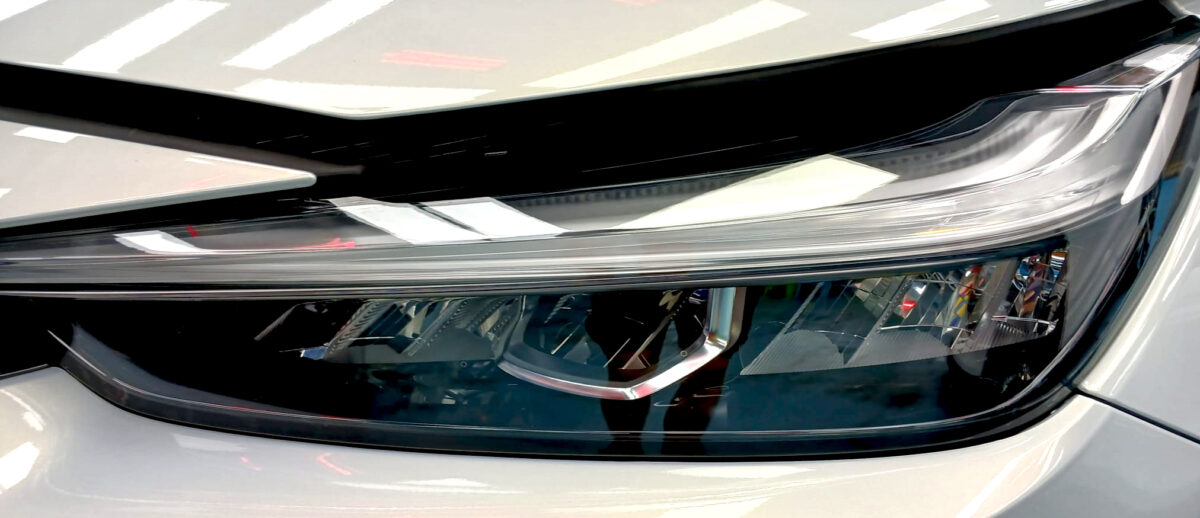 The HR-V's coated paintwork showing clean reflections.