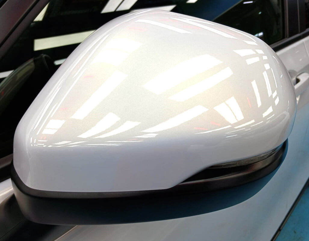Side panel of the Honda HR-V with the ceramic finish locked in.