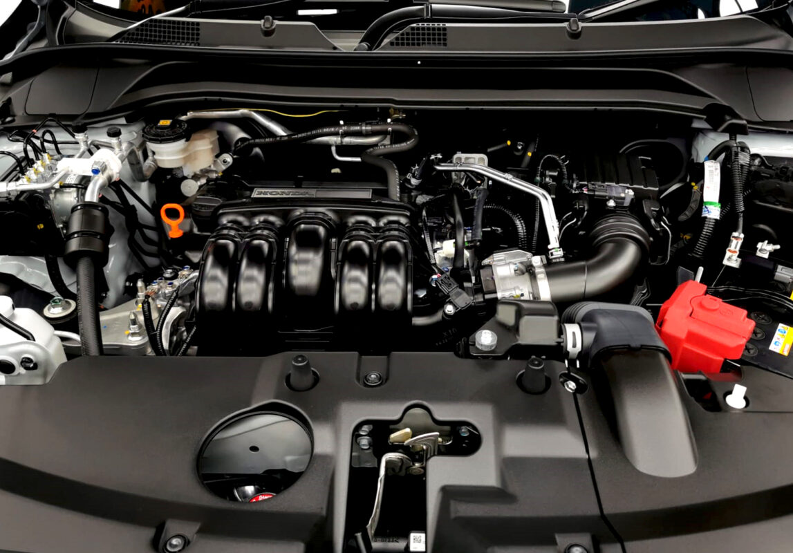 The HR-V's coated paintwork showing clean reflections.