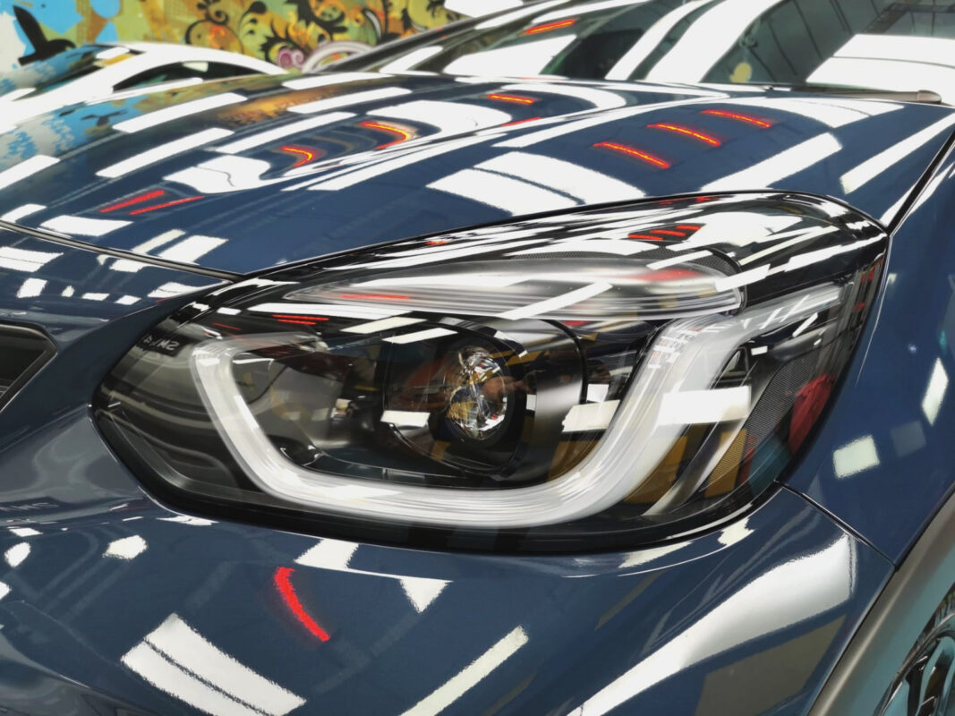 Glossy bodywork of the Honda Jazz after coating.
