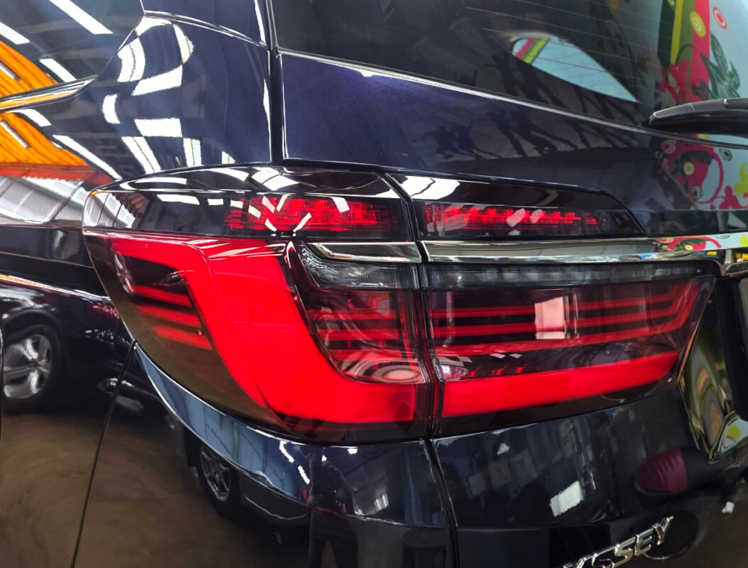 The finished Honda Odyssey, glossy and protected.