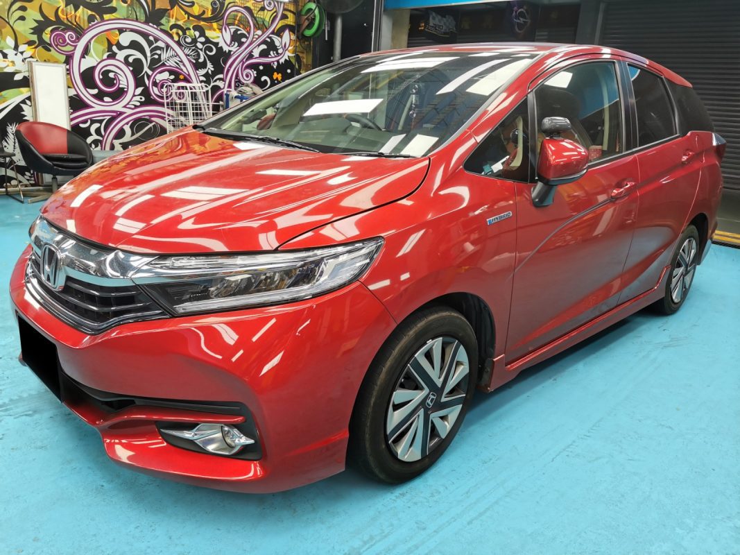 The Honda Shuttle as it arrived at Revol Carz before the respray.