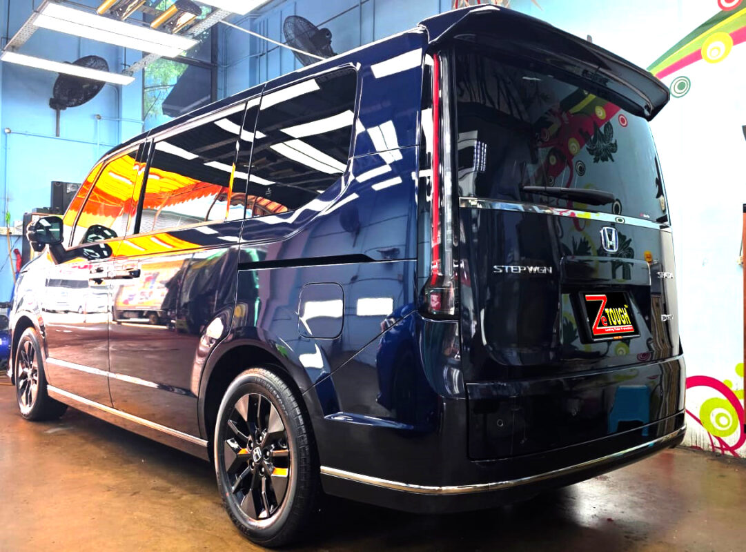 Rear quarter of the Honda Stepwagon, glossy and protected.