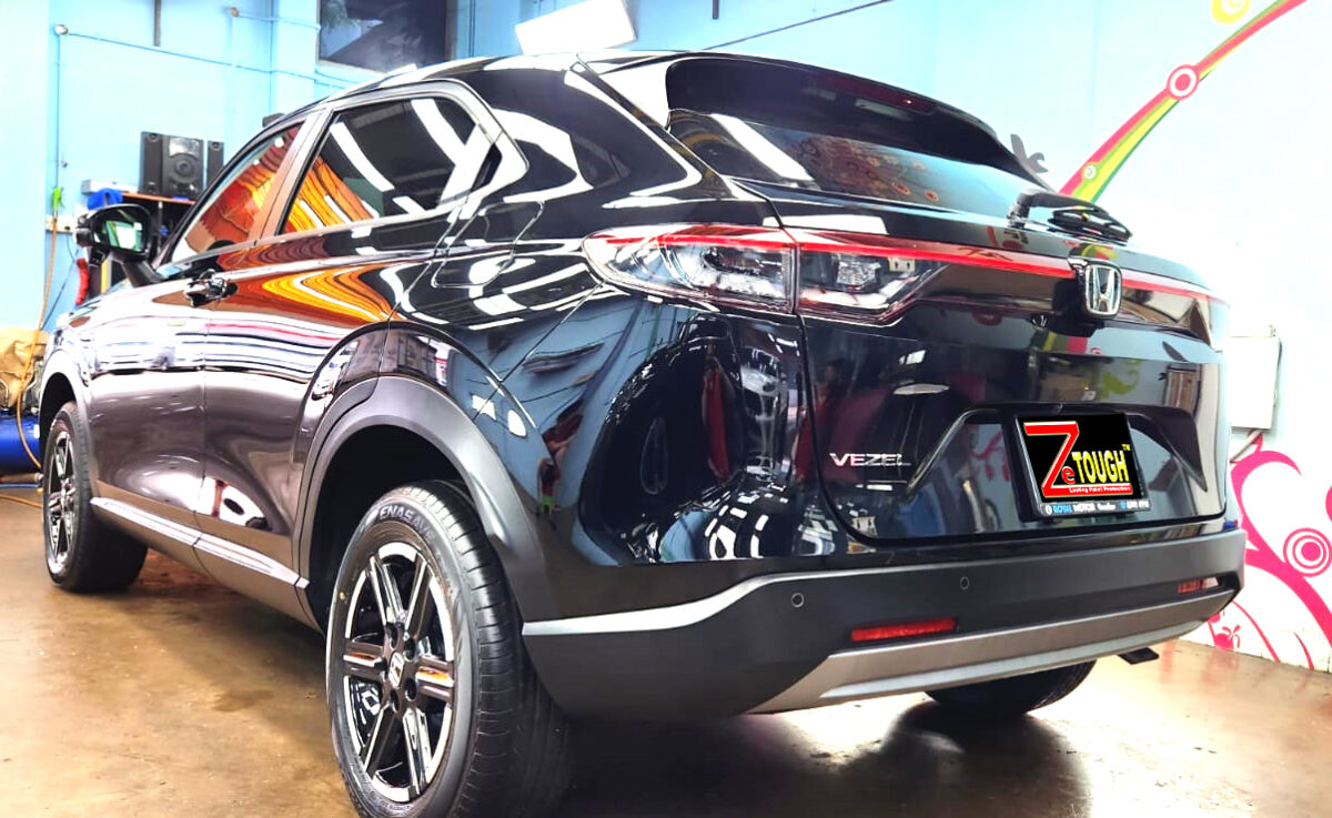 Rear quarter of the Honda Vezel, glossy and protected.
