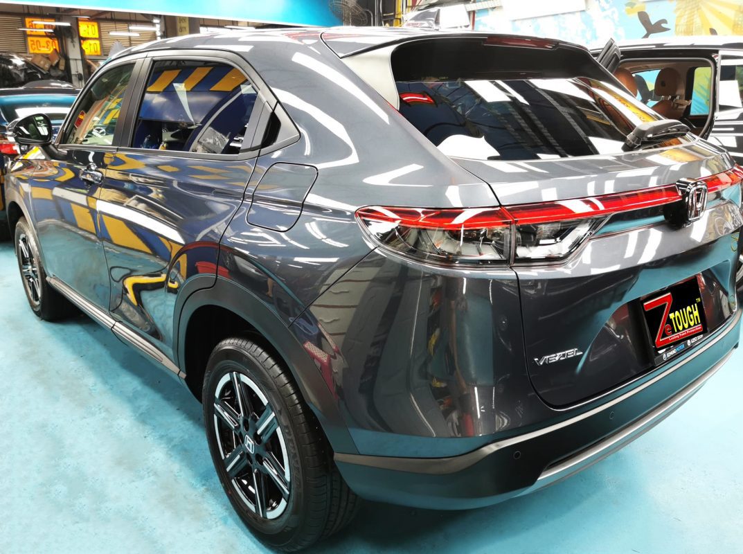 Rear quarter of the Honda Vezel, glossy and protected.