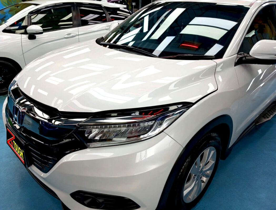 The Honda Vezel from a side angle after the ceramic coating.