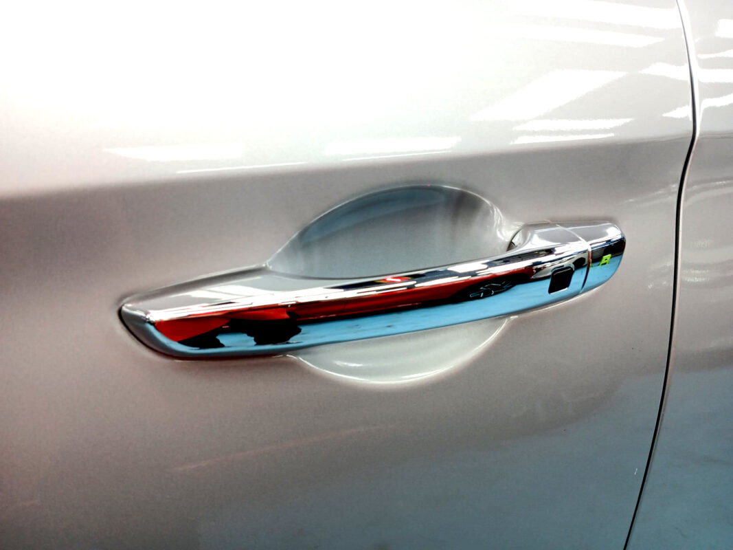 Front three-quarter view of the Hyundai Avante after coating.