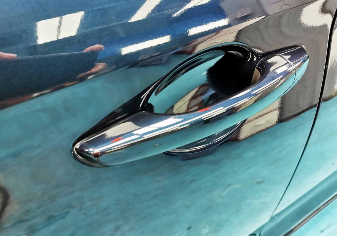 Front three-quarter view of the Hyundai Avante after coating.