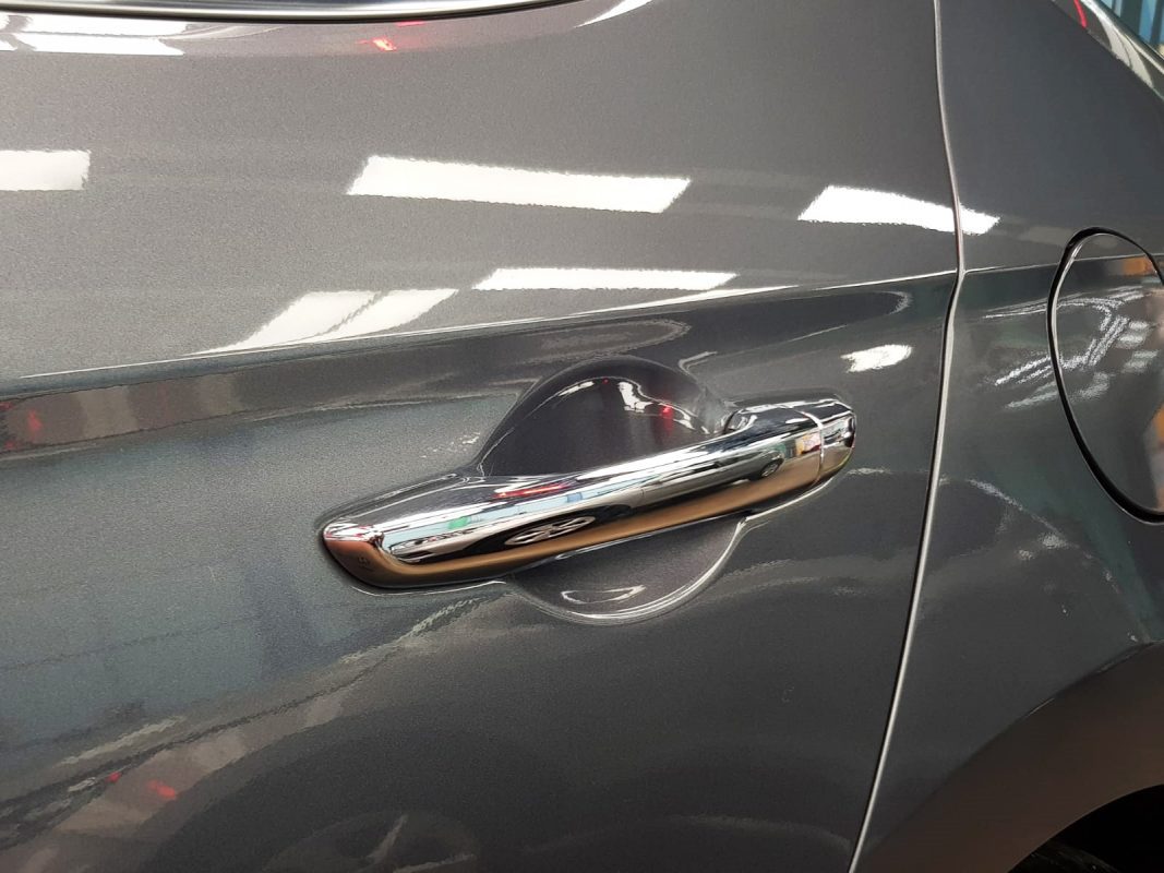 Front three-quarter view of the Hyundai Avante after coating.