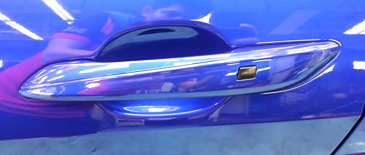 Front three-quarter view of the Hyundai Avante after coating.