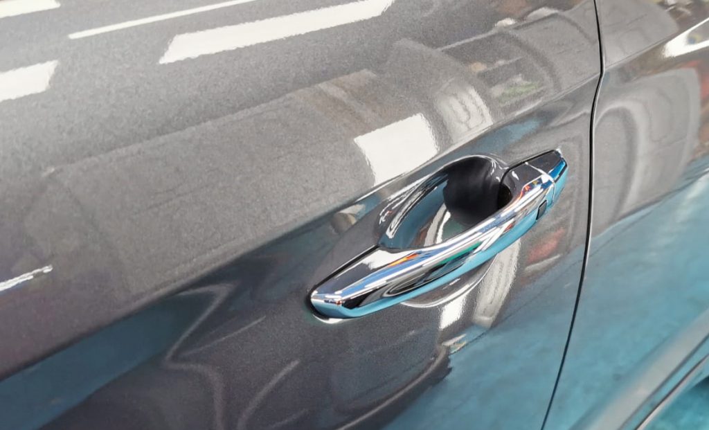 Front three-quarter view of the Hyundai Avante after coating.