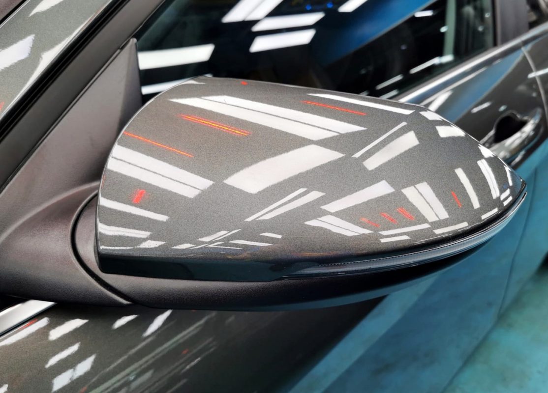 Side panel of the Avante with the titanium finish locked in.