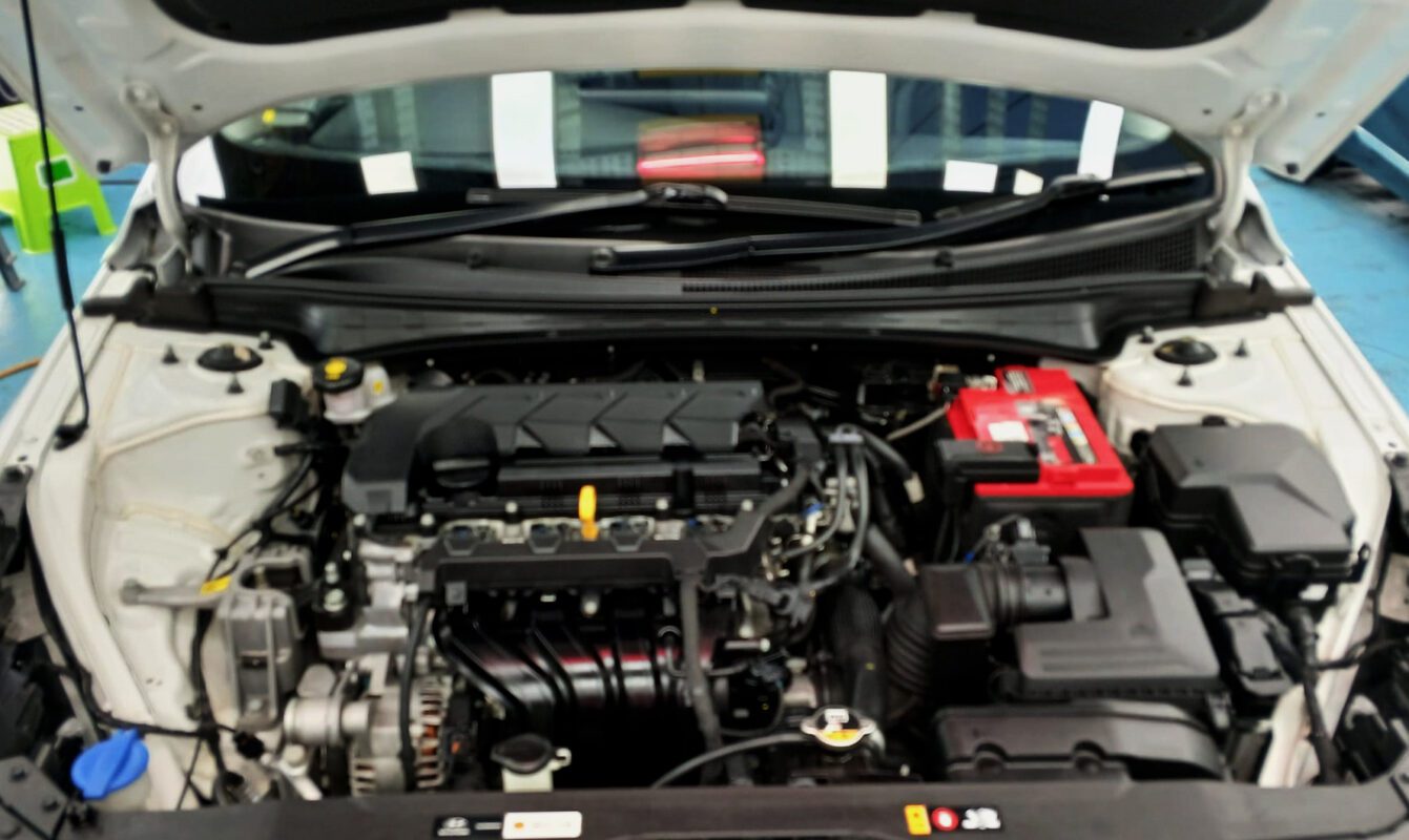 Detail of the Hyundai CN7 Avante's bodywork sealed with ZeTough Titanium.