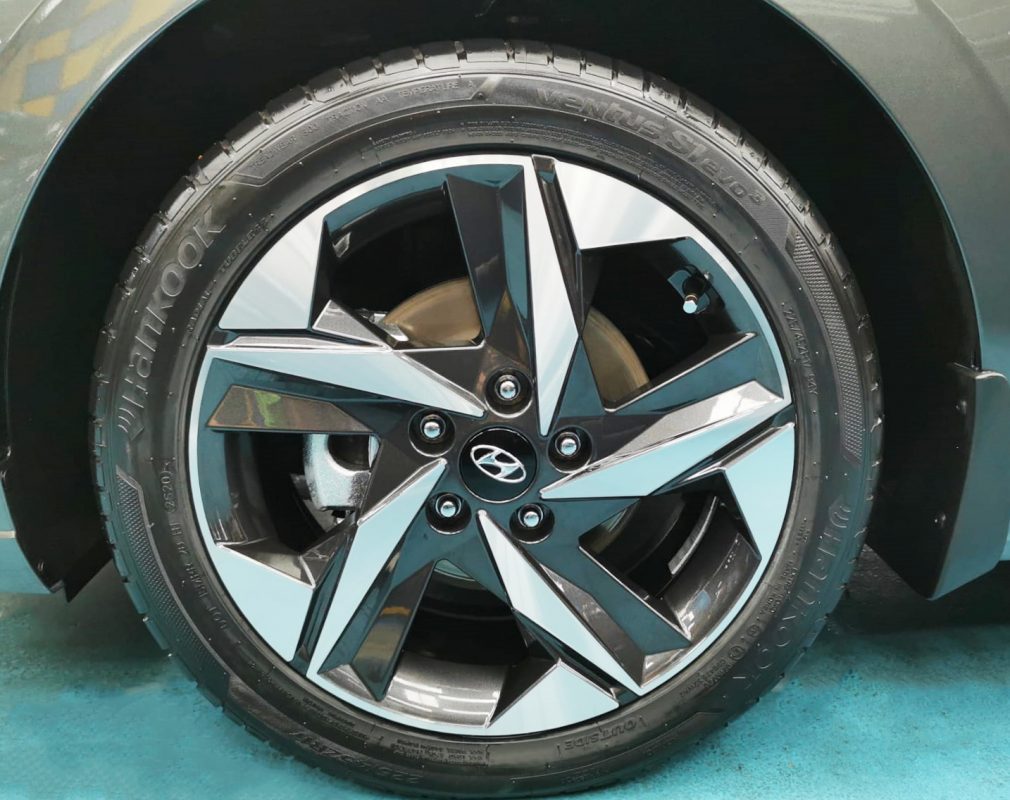 The Hyundai CN7 Avante, finished and ready for collection.