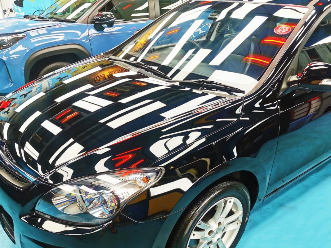 The Hyundai FD i30 from a side angle after the ceramic coating.