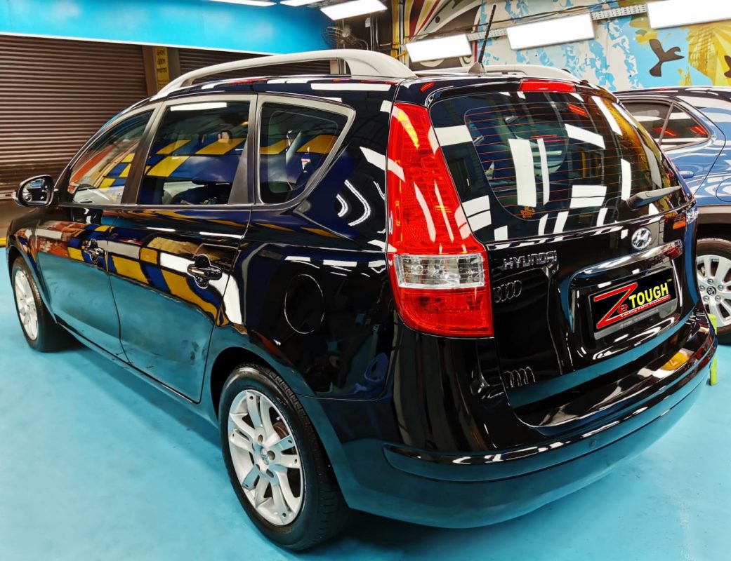 Rear quarter of the Hyundai FD i30, glossy and protected.