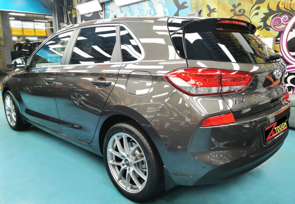 Rear quarter of the Hyundai i30, glossy and protected.