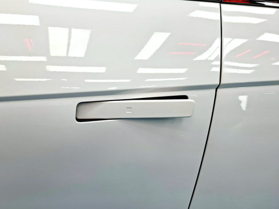 The coated paintwork of the Hyundai Ioniq 5, clean and sharp.
