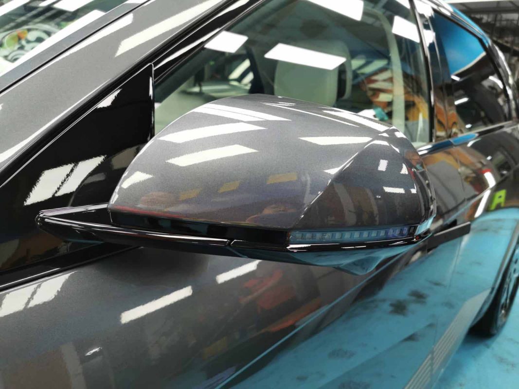 Side panel of the Hyundai Ioniq5 with the titanium finish locked in.
